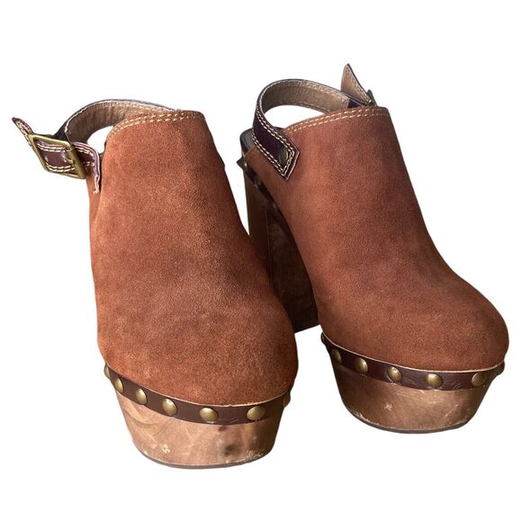 Steve Madden Clogs Size 7.5 Carnee Wooden Round Toe Studded Mule Heel Suede - Picture 3 of 9